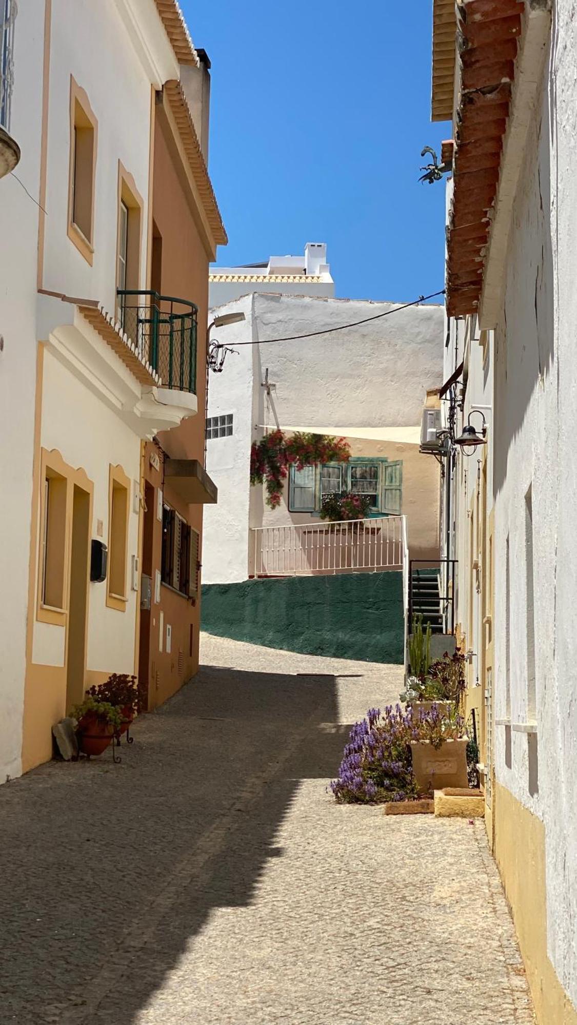 Casa Lua Guesthouse Burgau Luaran gambar